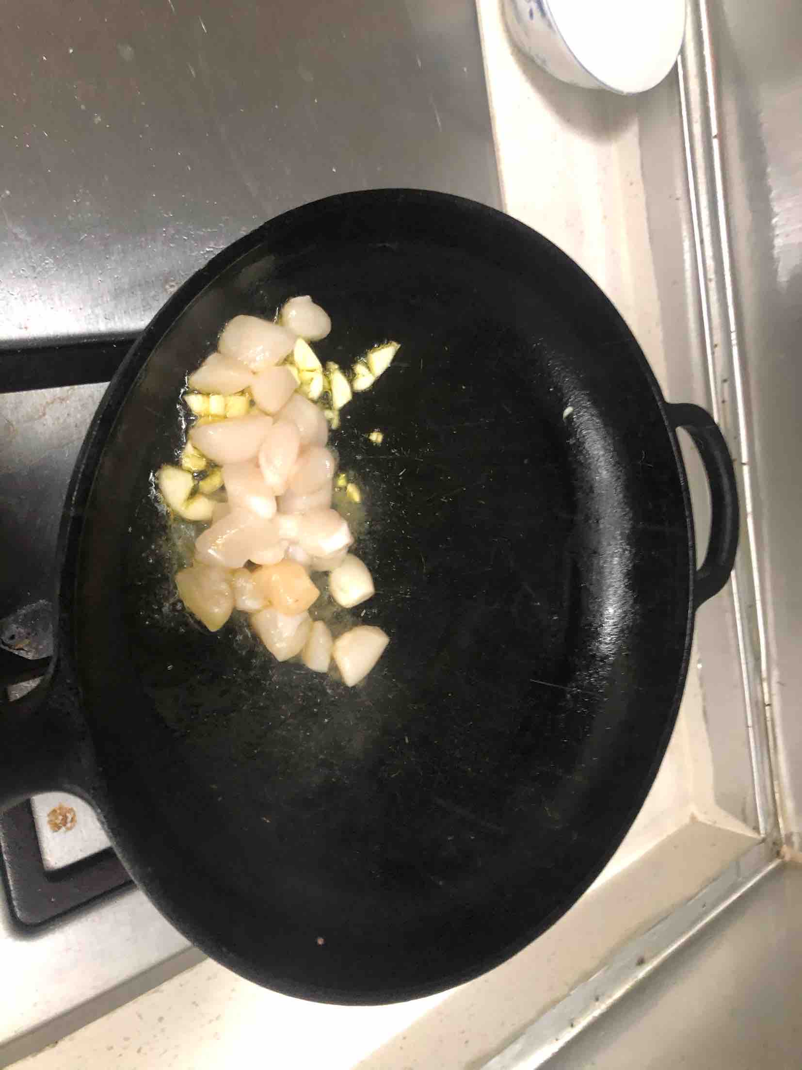 瑤柱西蘭花意面(scallops spaghetti)的做法-咸鮮味炒菜譜-易網健康養生網 瑤柱西蘭花意面(scallops spaghetti)的做法-咸鮮味炒菜譜