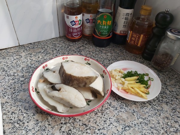 醬燒比目魚的做法-咸鮮味燉菜譜-易網<a href=http://www.aoa7937.com/ target=_blank class=infotextkey>健康養生</a>網 醬燒比目魚的做法-咸鮮味燉菜譜