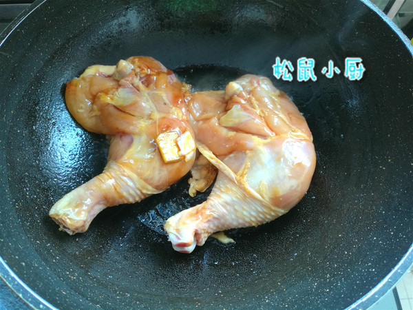 紅燜雞腿的做法-家常味燒菜譜-易網(wǎng)健康養(yǎng)生網(wǎng) 紅燜雞腿的做法-家常味燒菜譜