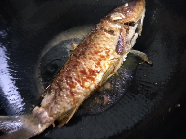 紅燒鯉魚的做法-咸鮮味燒菜譜