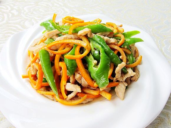 橙子皮炒肉絲的做法-家常味炒菜譜-易網(wǎng)健康養(yǎng)生網(wǎng) 橙子皮炒肉絲的做法-家常味炒菜譜