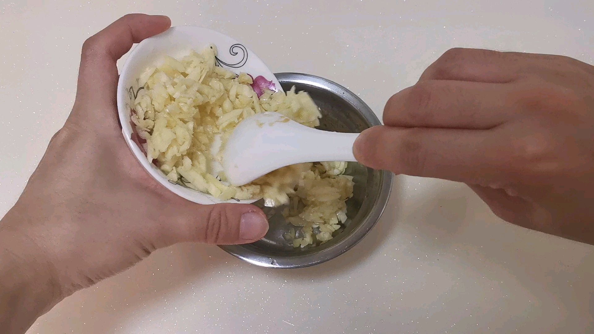 蒜蓉烤青口的做法-咸鮮味烤菜譜