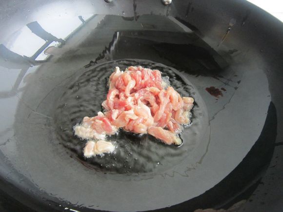 金針菇黑木耳炒肉絲的做法-咸鮮味炒菜譜