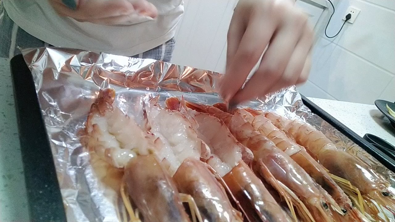 芝士焗阿根廷紅蝦的做法-家常味烤菜譜-易網(wǎng)健康養(yǎng)生網(wǎng) 芝士焗阿根廷紅蝦的做法-家常味烤菜譜