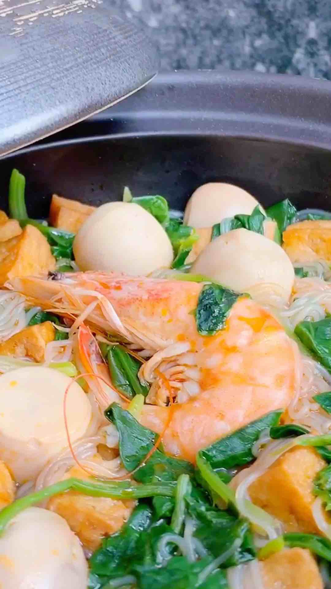 菠菜粉絲煲的做法-家常味煮菜譜-易網健康養生網 菠菜粉絲煲的做法-家常味煮菜譜