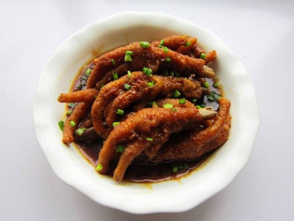 鹵水雞爪的做法-家常味鹵菜譜-易網(wǎng)健康養(yǎng)生網(wǎng) 鹵水雞爪的做法-家常味鹵菜譜