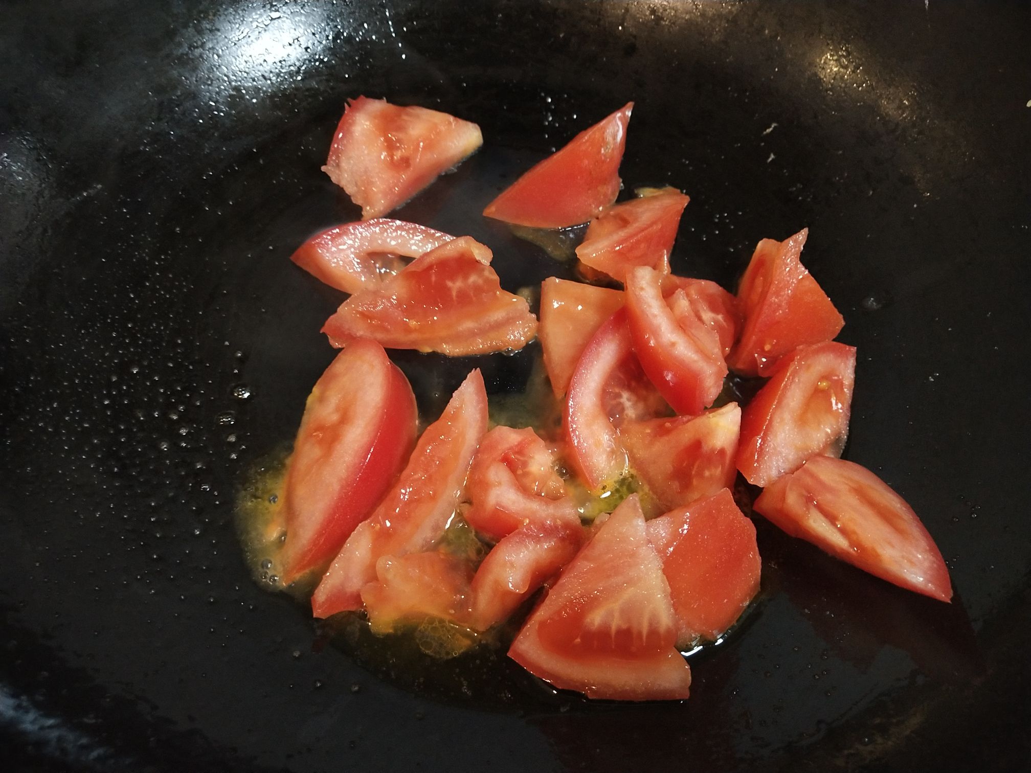 西紅柿炒雞蛋的做法-家常味炒菜譜-易網(wǎng)健康養(yǎng)生網(wǎng) 西紅柿炒雞蛋的做法-家常味炒菜譜