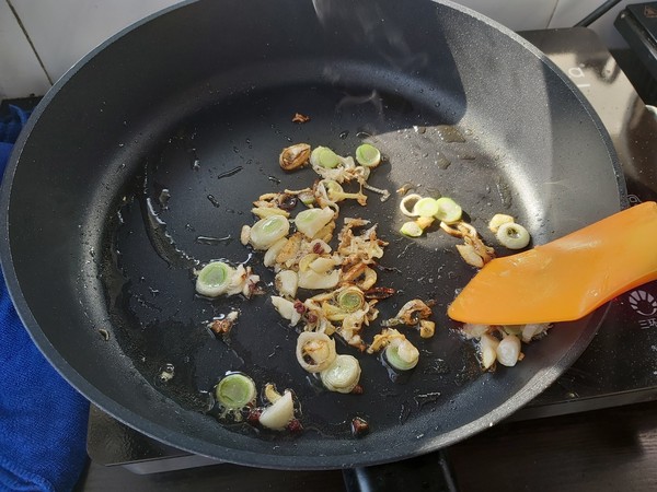 XO醬燒黃花魚的做法-香辣味燉菜譜-易網(wǎng)健康養(yǎng)生網(wǎng) XO醬燒黃花魚的做法-香辣味燉菜譜