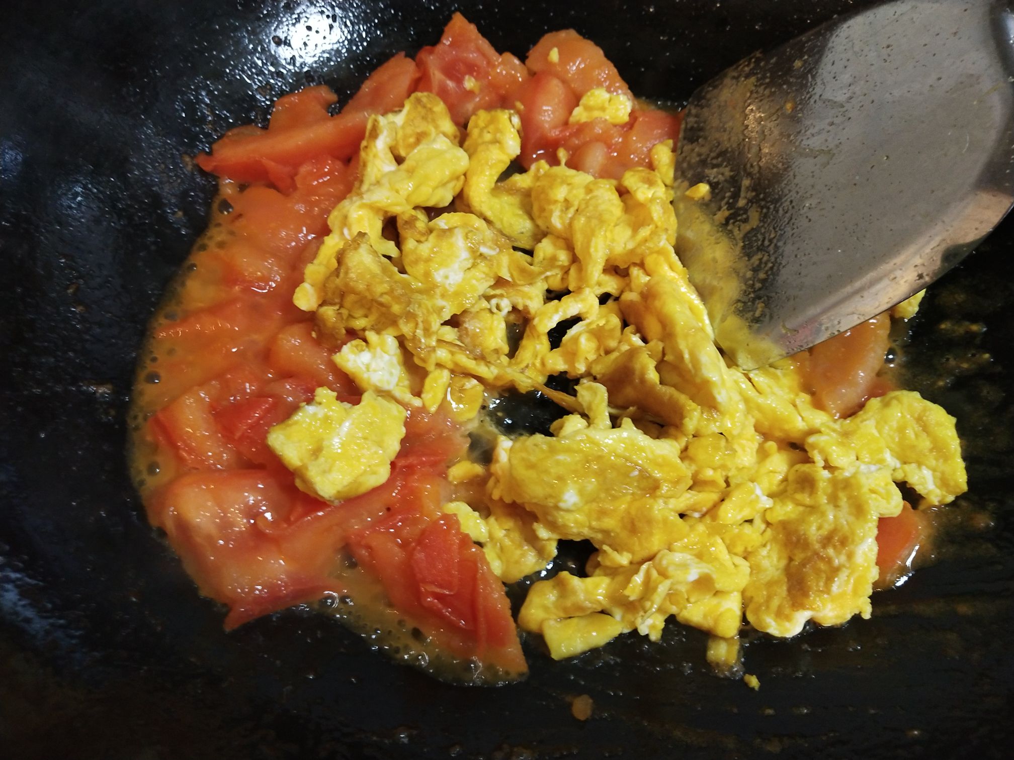 西紅柿炒雞蛋的做法-家常味炒菜譜-易網(wǎng)健康養(yǎng)生網(wǎng) 西紅柿炒雞蛋的做法-家常味炒菜譜