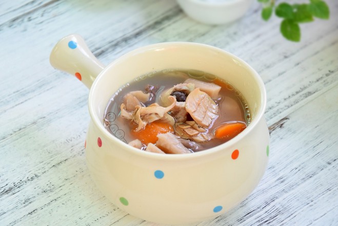 蓮藕墨魚筒骨湯的做法-家常味煲菜譜-易網健康養生網 蓮藕墨魚筒骨湯的做法-家常味煲菜譜
