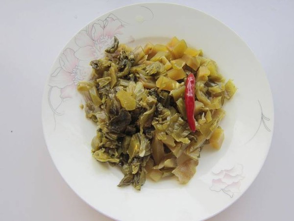 香辣酸菜肉片的做法-香辣味煮菜譜-易網健康養生網 香辣酸菜肉片的做法-香辣味煮菜譜