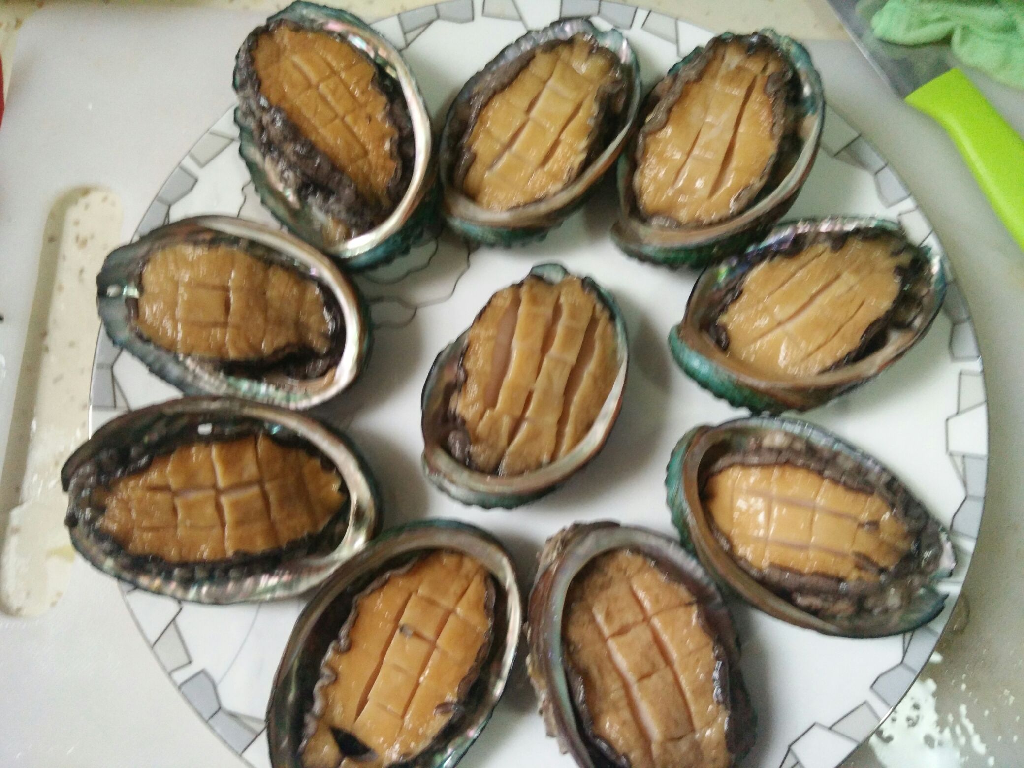 澆汁鮑魚的做法-咸鮮味蒸菜譜