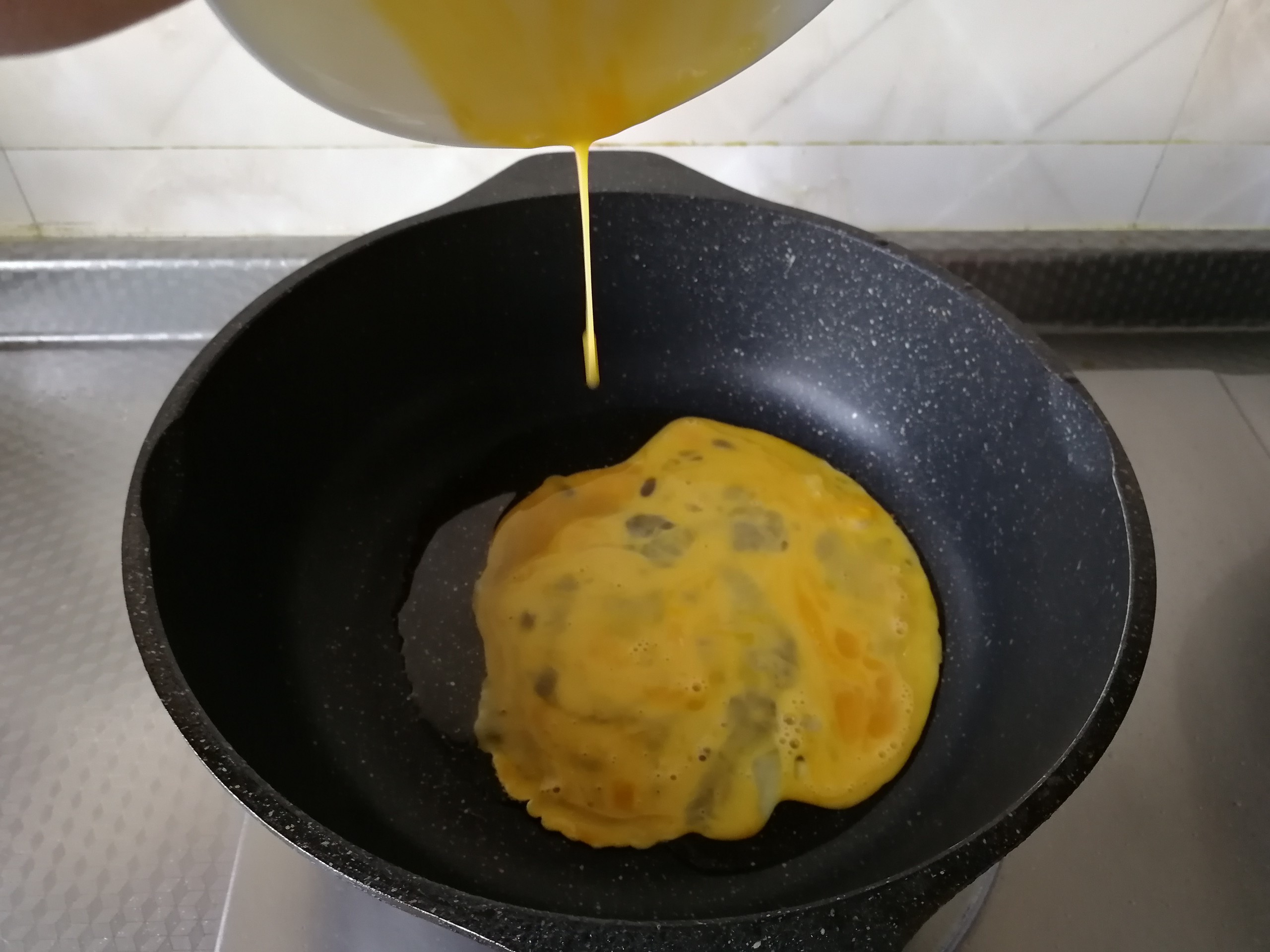 嫩西葫蘆炒雞蛋的做法-家常味炒菜譜