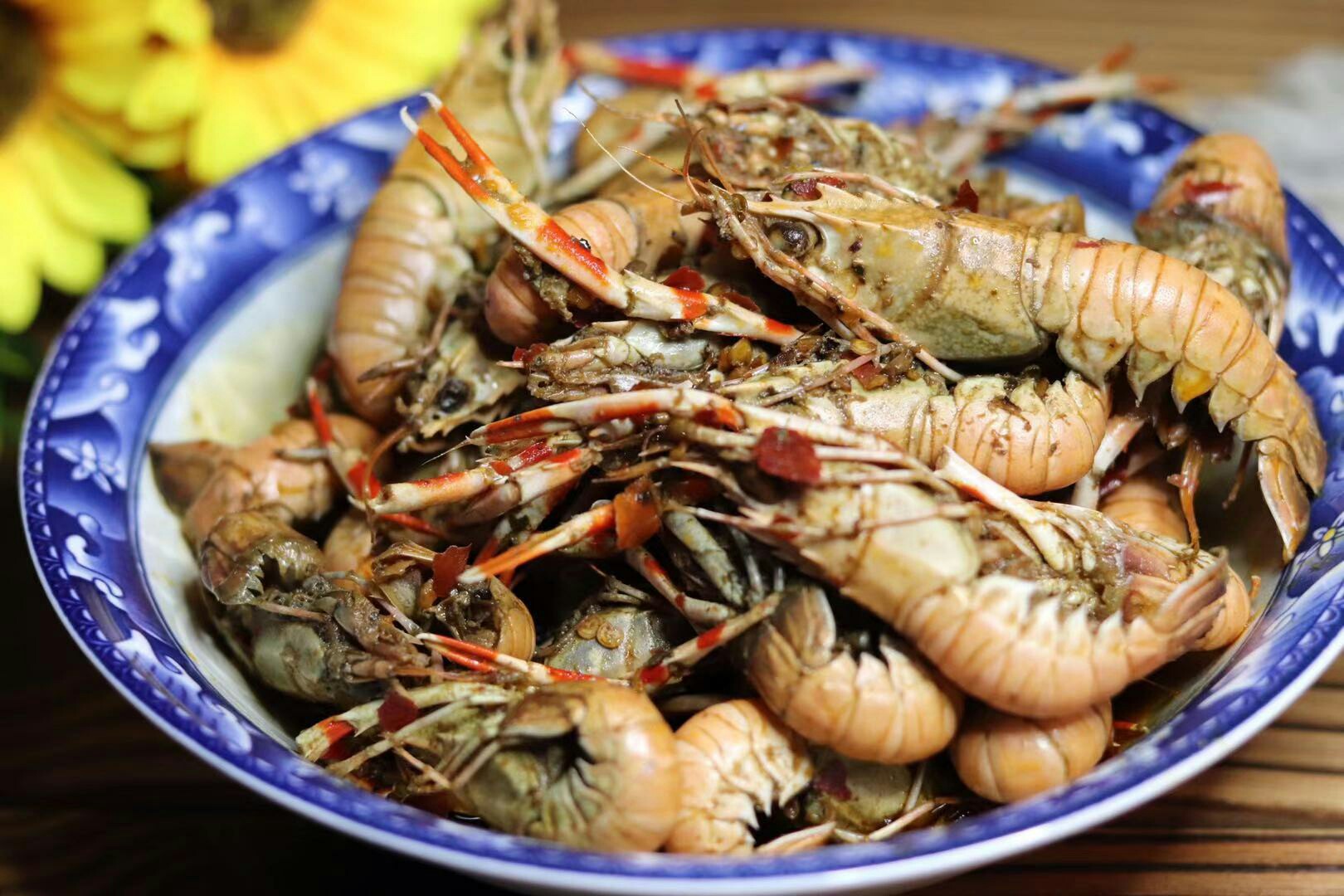 麻辣鰲蝦的做法-麻辣味炒菜譜-易網(wǎng)健康養(yǎng)生網(wǎng) 麻辣鰲蝦的做法-麻辣味炒菜譜