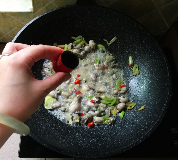 洋蔥生蠔的做法-咸鮮味炒菜譜