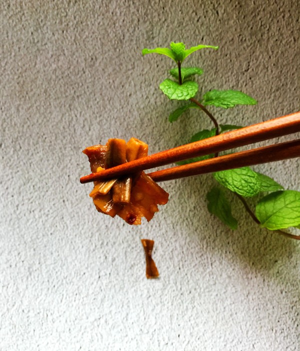 干豆角炒臘肉的做法-咸鮮味燉菜譜-易網健康養生網 干豆角炒臘肉的做法-咸鮮味燉菜譜