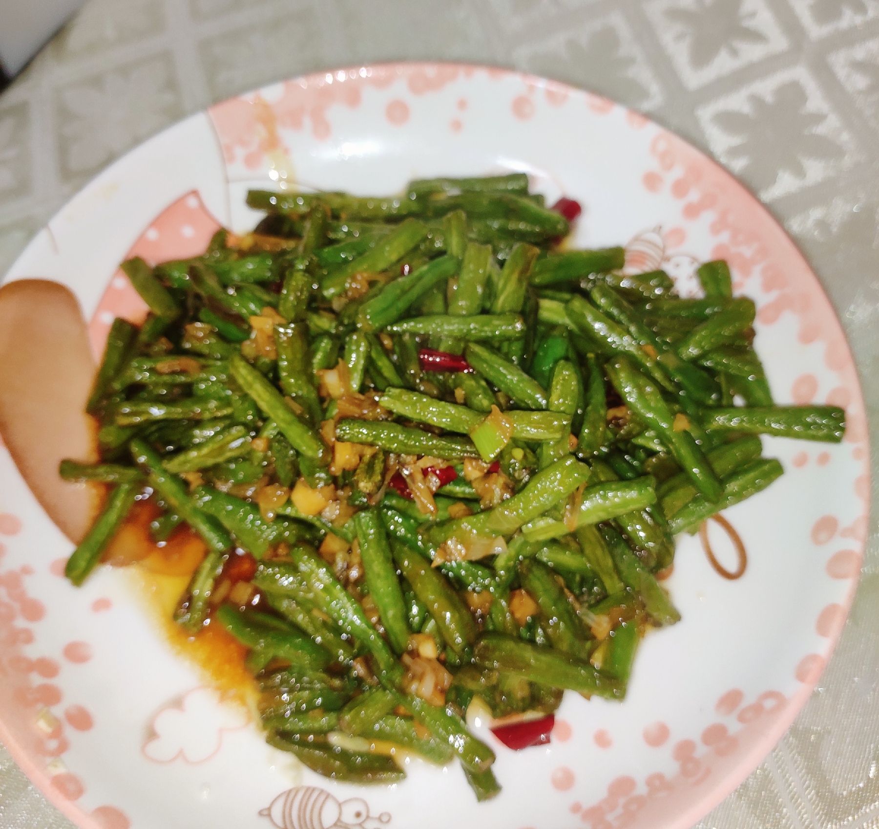 蒜香豇豆的做法-蒜香味燒菜譜-易網(wǎng)健康養(yǎng)生網(wǎng) 蒜香豇豆的做法-蒜香味燒菜譜