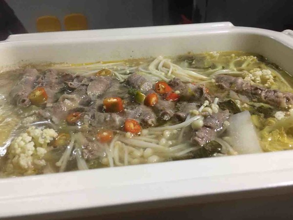 可以喝湯唰菜~酸湯肥牛鍋的做法-家常味煮菜譜-易網健康養生網 可以喝湯唰菜~酸湯肥牛鍋的做法-家常味煮菜譜