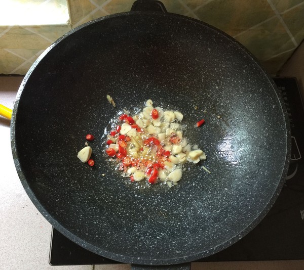 香辣小河蝦的做法-香辣味炒菜譜