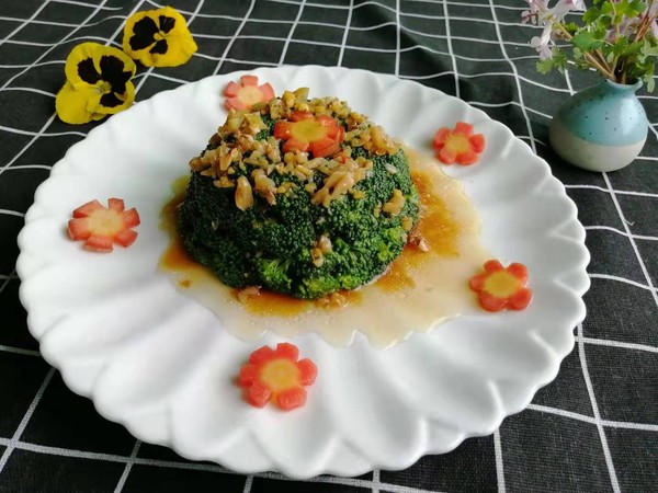 蠔油西蘭花的做法-咸鮮味煮菜譜-易網(wǎng)健康養(yǎng)生網(wǎng) 蠔油西蘭花的做法-咸鮮味煮菜譜