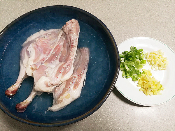 腐乳烤鴨腿的做法-家常味烤菜譜-易網(wǎng)健康養(yǎng)生網(wǎng) 腐乳烤鴨腿的做法-家常味烤菜譜