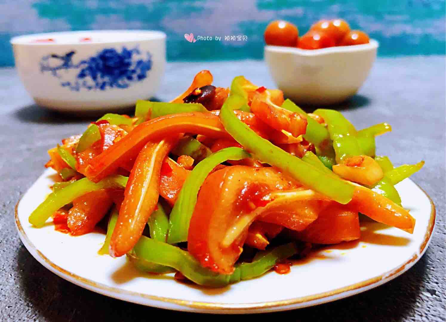 爆炒豬耳朵的做法-香辣味炒菜譜-易網(wǎng)健康養(yǎng)生網(wǎng) 爆炒豬耳朵的做法-香辣味炒菜譜