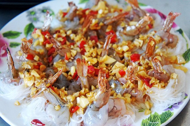 蒜蓉粉絲蒸大蝦的做法-咸鮮味蒸菜譜-易網(wǎng)健康養(yǎng)生網(wǎng) 蒜蓉粉絲蒸大蝦的做法-咸鮮味蒸菜譜