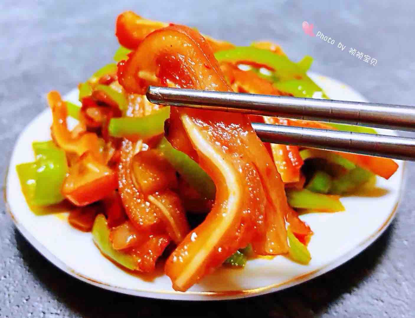 爆炒豬耳朵的做法-香辣味炒菜譜-易網(wǎng)健康養(yǎng)生網(wǎng) 爆炒豬耳朵的做法-香辣味炒菜譜