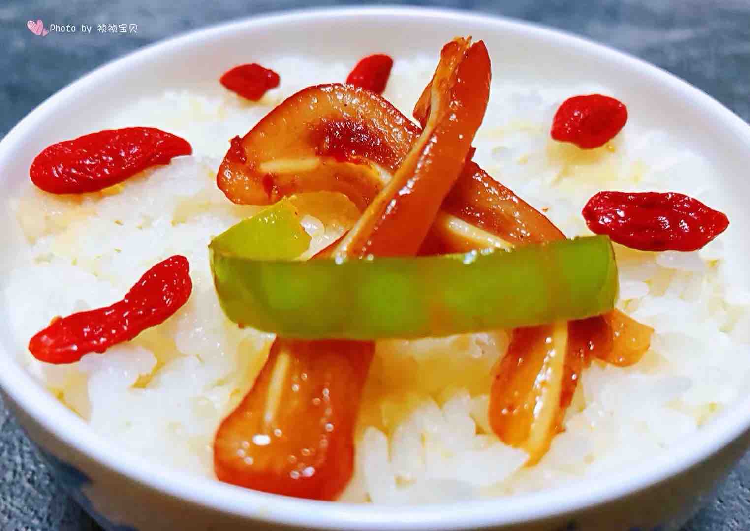 爆炒豬耳朵的做法-香辣味炒菜譜-易網(wǎng)健康養(yǎng)生網(wǎng) 爆炒豬耳朵的做法-香辣味炒菜譜
