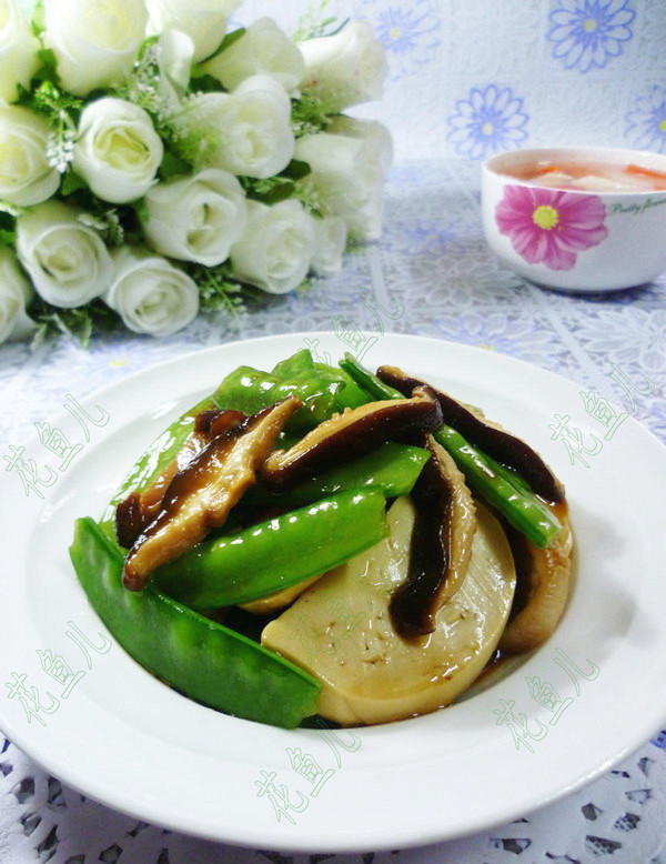 香菇荷蘭豆拌小素雞的做法-家常味拌菜譜-易網健康養生網 香菇荷蘭豆拌小素雞的做法-家常味拌菜譜