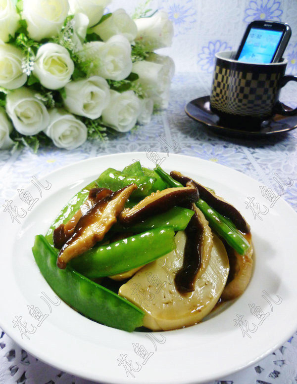 香菇荷蘭豆拌小素雞的做法-家常味拌菜譜-易網健康養生網 香菇荷蘭豆拌小素雞的做法-家常味拌菜譜