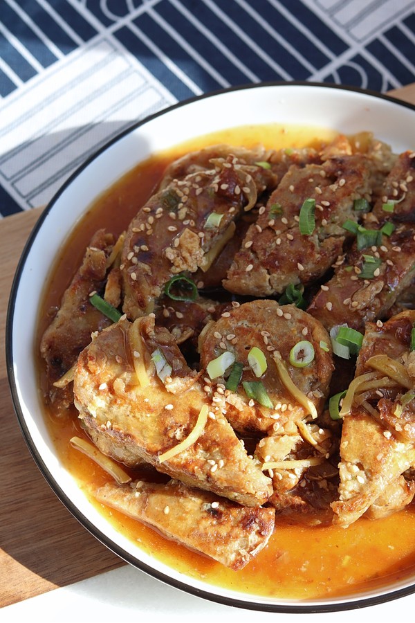 家常燴魚餅的做法-家常味炒菜譜-易網健康養生網 家常燴魚餅的做法-家常味炒菜譜