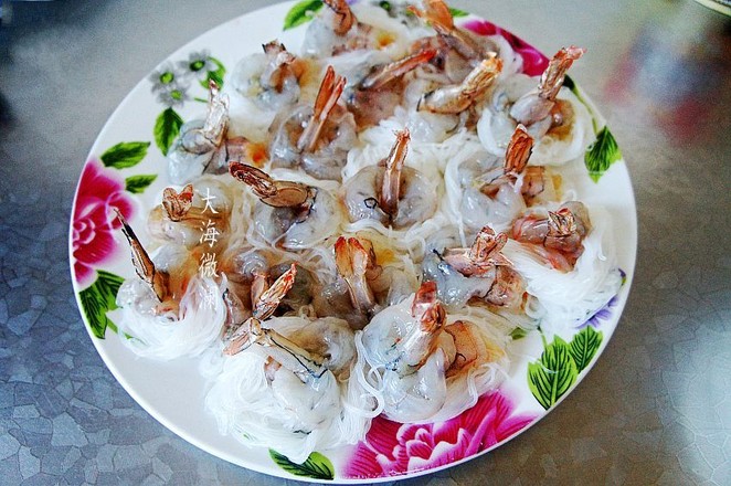蒜蓉粉絲蒸大蝦的做法-咸鮮味蒸菜譜-易網(wǎng)<a href=http://www.aoa7937.com/ target=_blank class=infotextkey>健康養(yǎng)生</a>網(wǎng) 蒜蓉粉絲蒸大蝦的做法-咸鮮味蒸菜譜