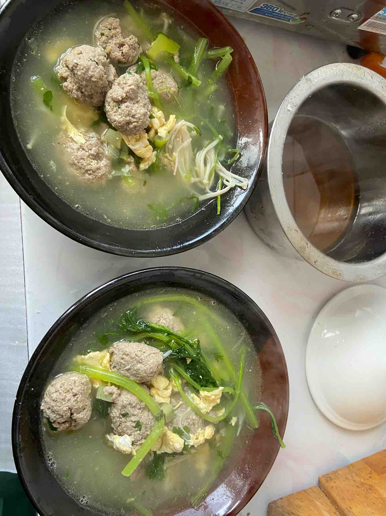 牛肉丸子湯的做法-咸鮮味煮菜譜-易網健康養生網 牛肉丸子湯的做法-咸鮮味煮菜譜