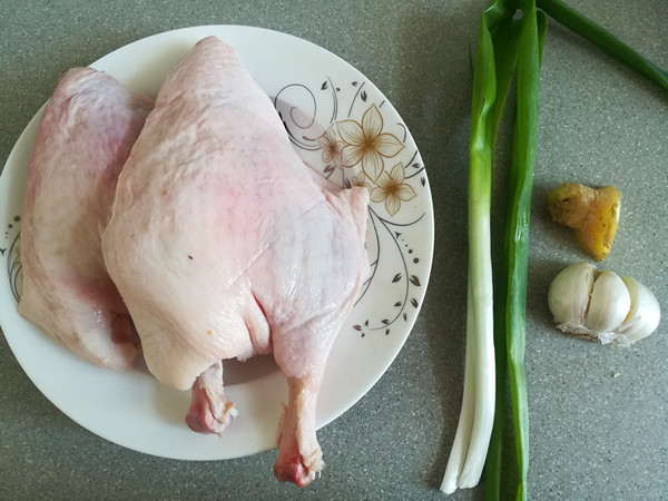 腐乳烤鴨腿的做法-家常味烤菜譜-易網(wǎng)<a href=http://www.aoa7937.com/ target=_blank class=infotextkey>健康養(yǎng)生</a>網(wǎng) 腐乳烤鴨腿的做法-家常味烤菜譜