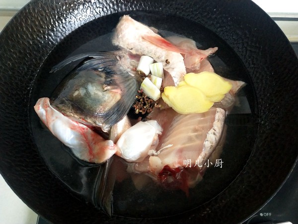 魚頭豆腐湯的做法-家常味煮菜譜