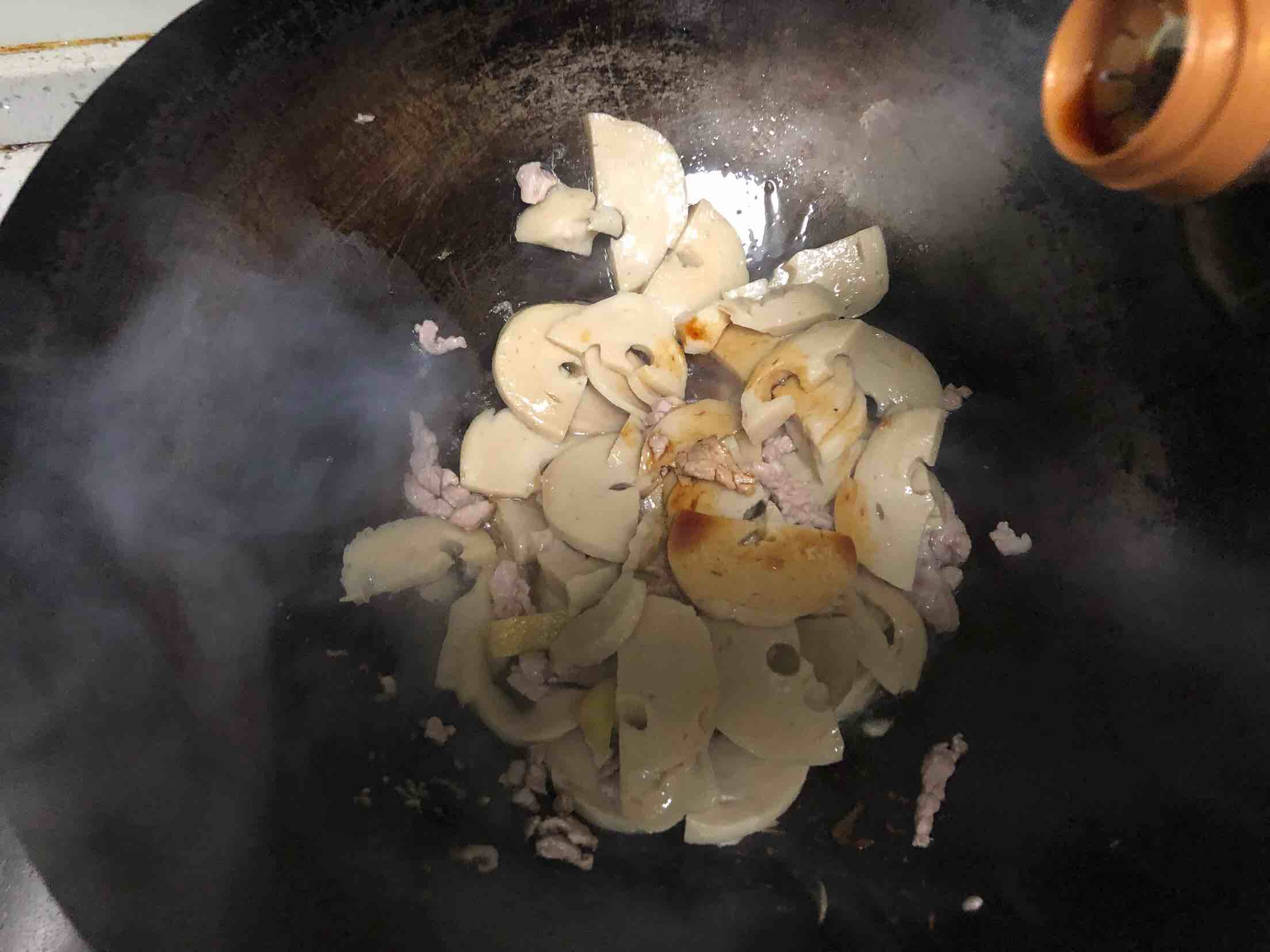 面筋炒肉絲的做法-家常味炒菜譜