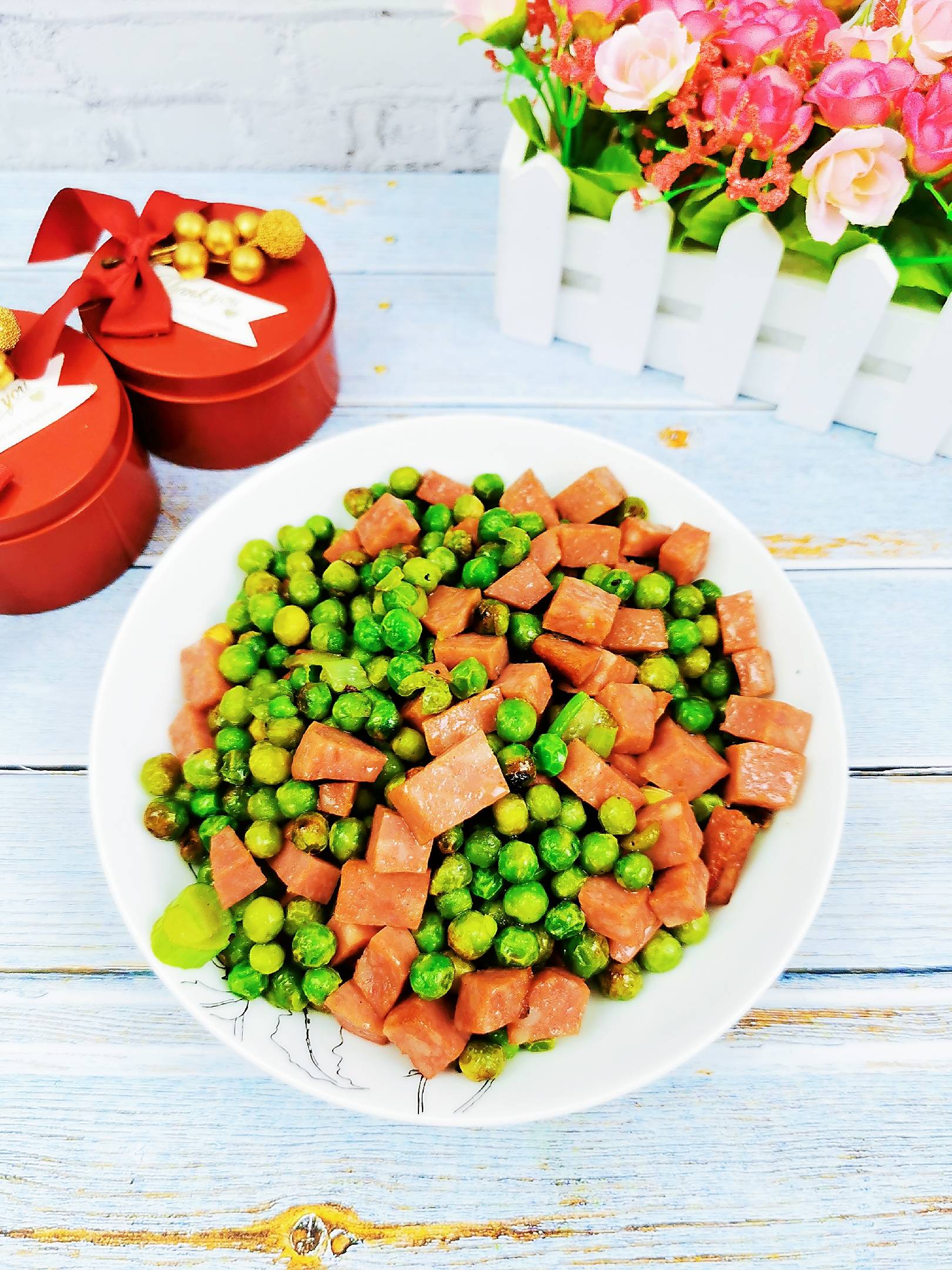 青豆炒火腿的做法-咸鮮味炒菜譜-易網(wǎng)健康養(yǎng)生網(wǎng) 青豆炒火腿的做法-咸鮮味炒菜譜