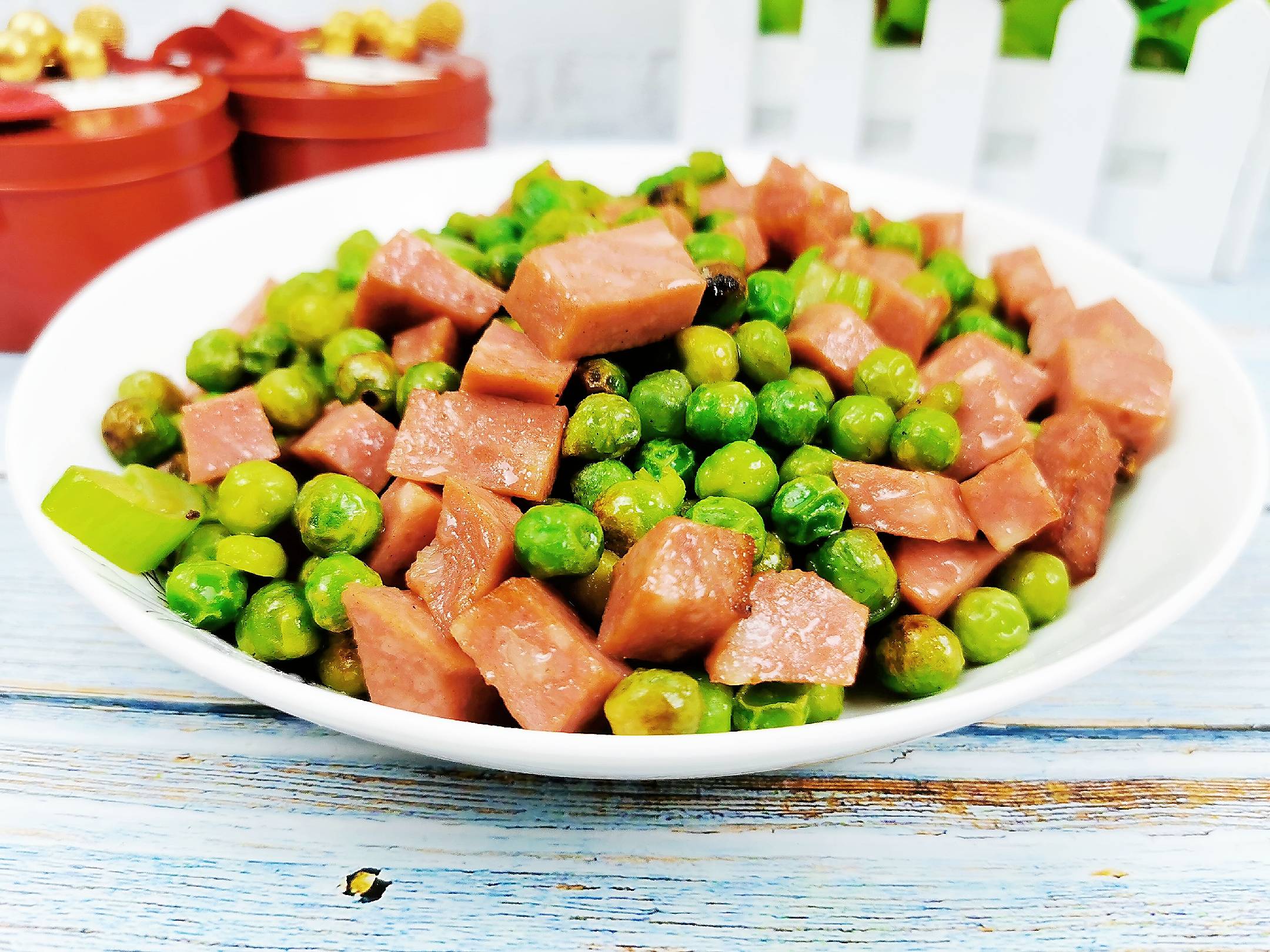 青豆炒火腿的做法-咸鮮味炒菜譜-易網(wǎng)健康養(yǎng)生網(wǎng) 青豆炒火腿的做法-咸鮮味炒菜譜