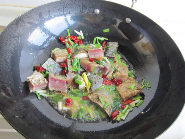 臘魚燒茄子的做法-咸鮮味燒菜譜-易網(wǎng)健康養(yǎng)生網(wǎng) 臘魚燒茄子的做法-咸鮮味燒菜譜