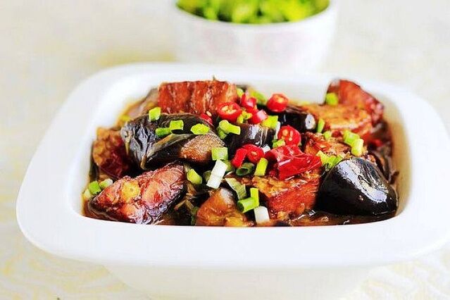 臘魚燒茄子的做法-咸鮮味燒菜譜-易網(wǎng)健康養(yǎng)生網(wǎng) 臘魚燒茄子的做法-咸鮮味燒菜譜