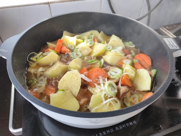 醬香土豆燉雞的做法-家常味燉菜譜-易網健康養生網 醬香土豆燉雞的做法-家常味燉菜譜