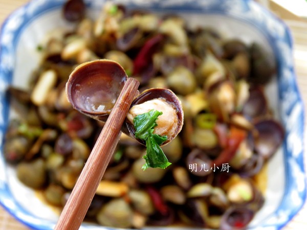 醬爆黃沙蜆的做法-家常味炒菜譜-易網健康養生網 醬爆黃沙蜆的做法-家常味炒菜譜