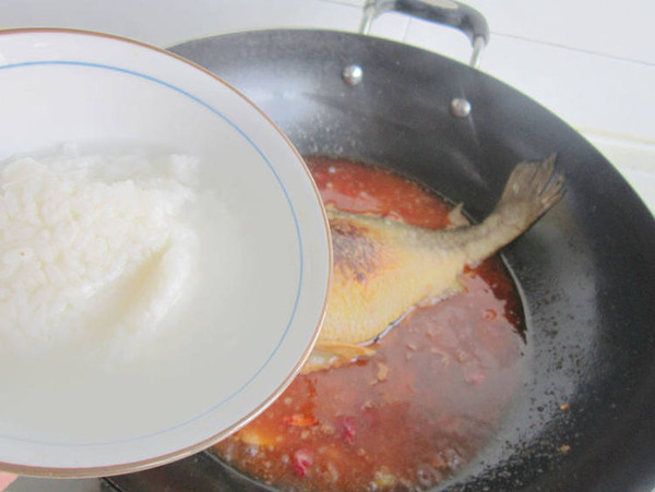 醪糟燒黃花魚(yú)的做法-家常味燒菜譜-易網(wǎng)健康養(yǎng)生網(wǎng) 醪糟燒黃花魚(yú)的做法-家常味燒菜譜