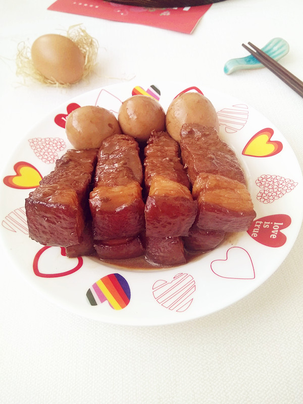 紅燒肉熏蛋的做法-咸鮮味燒菜譜-易網(wǎng)健康養(yǎng)生網(wǎng) 紅燒肉熏蛋的做法-咸鮮味燒菜譜