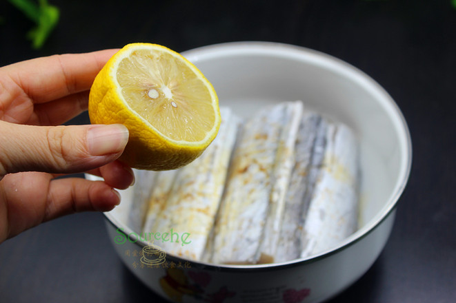 糖醋帶魚的做法-甜味煮菜譜-易網健康養生網 糖醋帶魚的做法-甜味煮菜譜