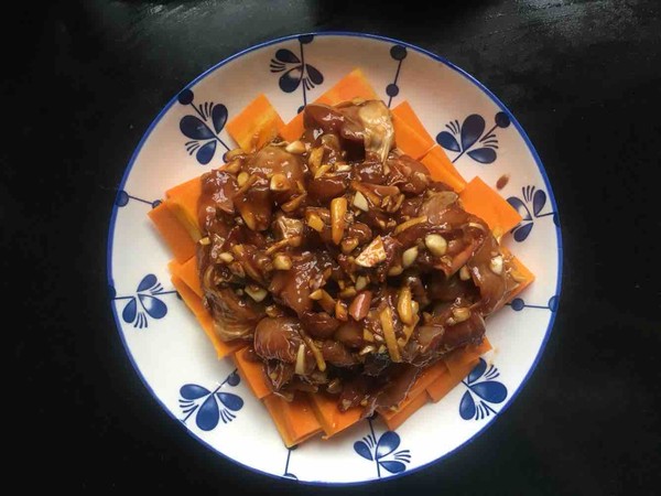 南瓜蒸雞腿的做法-家常味蒸菜譜-易網(wǎng)健康養(yǎng)生網(wǎng) 南瓜蒸雞腿的做法-家常味蒸菜譜