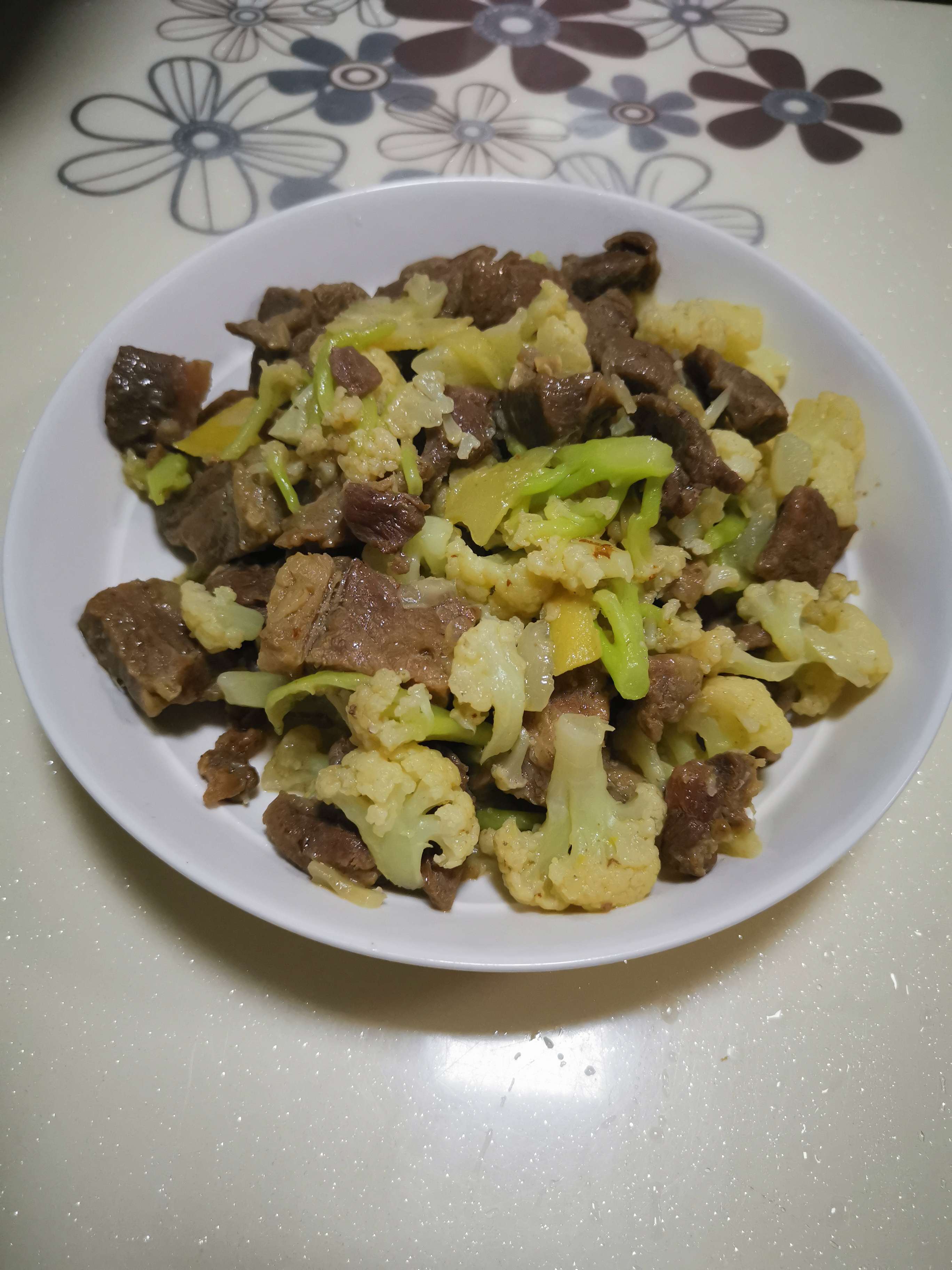 菜花燜羊肉的做法-咸鮮味炒菜譜-易網健康養生網 菜花燜羊肉的做法-咸鮮味炒菜譜