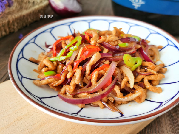 洋蔥炒肉絲的做法-家常味炒菜譜-易網(wǎng)健康養(yǎng)生網(wǎng) 洋蔥炒肉絲的做法-家常味炒菜譜