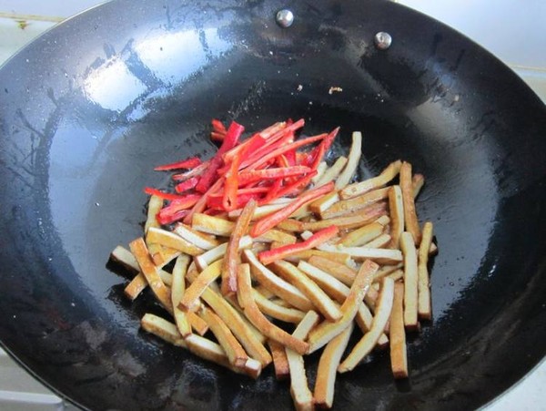 韭菜香干炒羊肉的做法-家常味炒菜譜